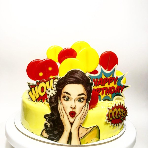 Девушка на торт