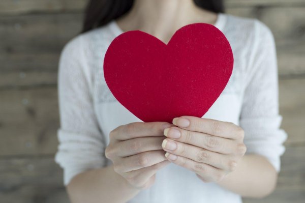 Девушка с сердцем