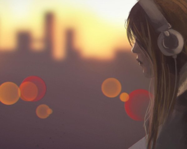 Девушка с наушниками