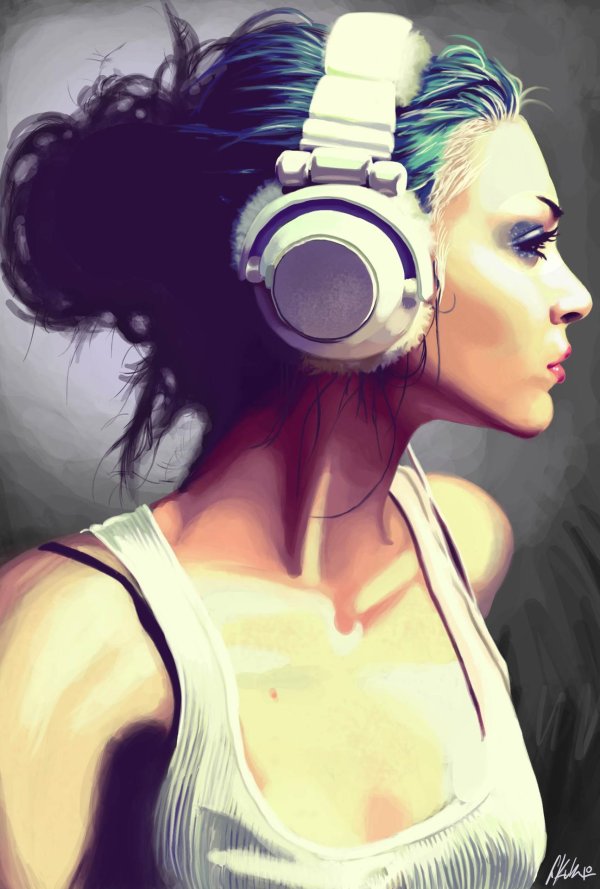 Девушка с наушниками