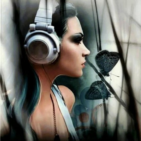 Девушка с наушниками