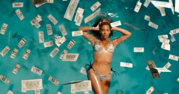 С деньгами и девушками