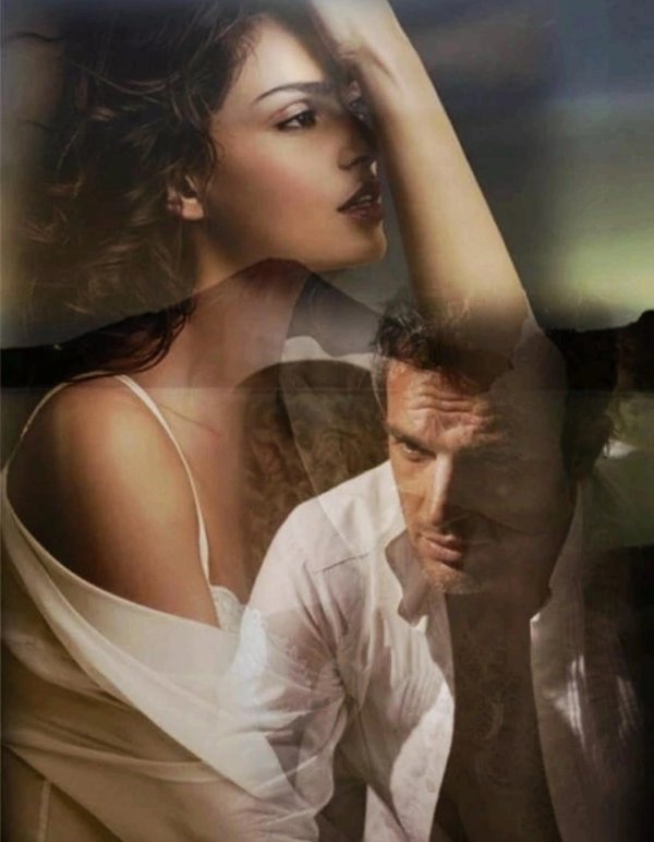 Девушка скучает по парню