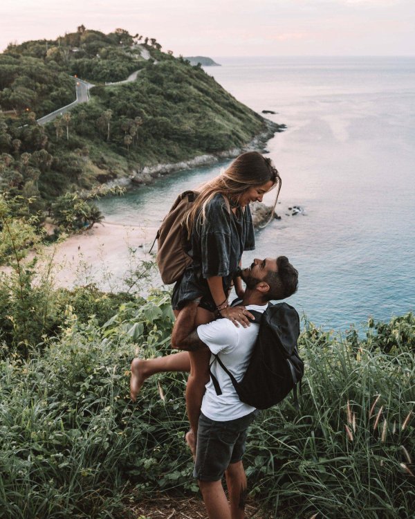 Парень и девушка вместе