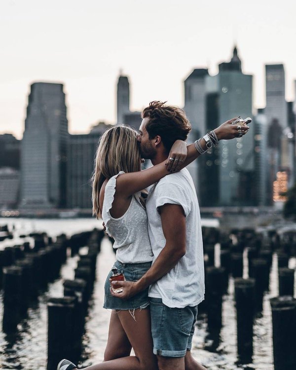 Парень и девушка вместе