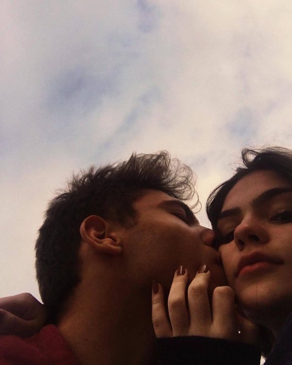 Парень и девушка вместе