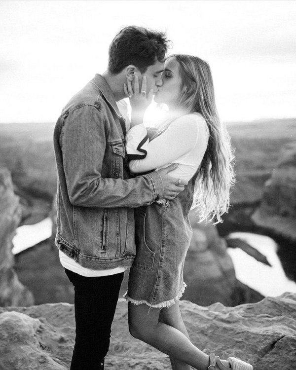 Парень и девушка вместе