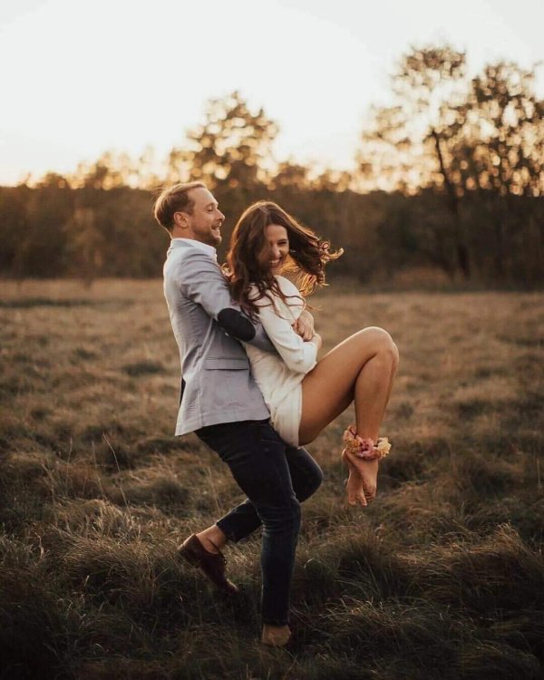 Парень и девушка вместе