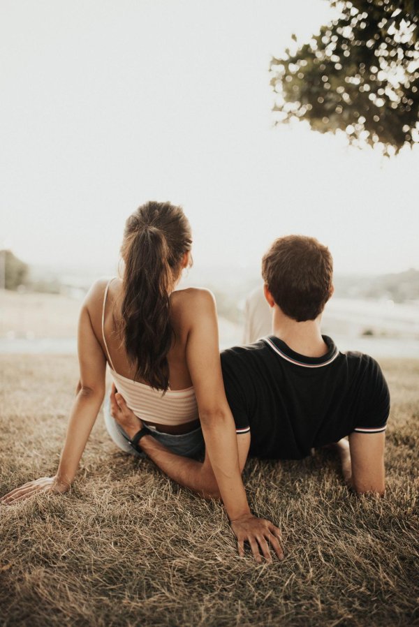 Парень и девушка вместе