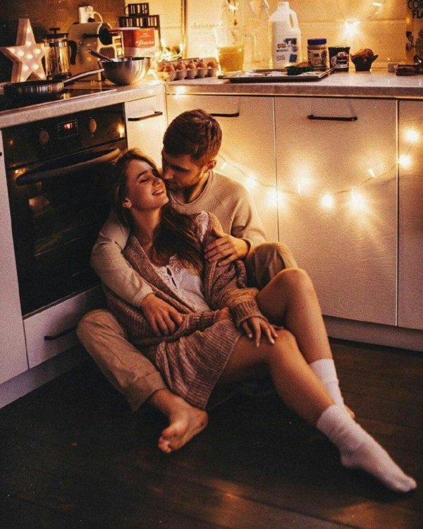 Парень и девушка вместе