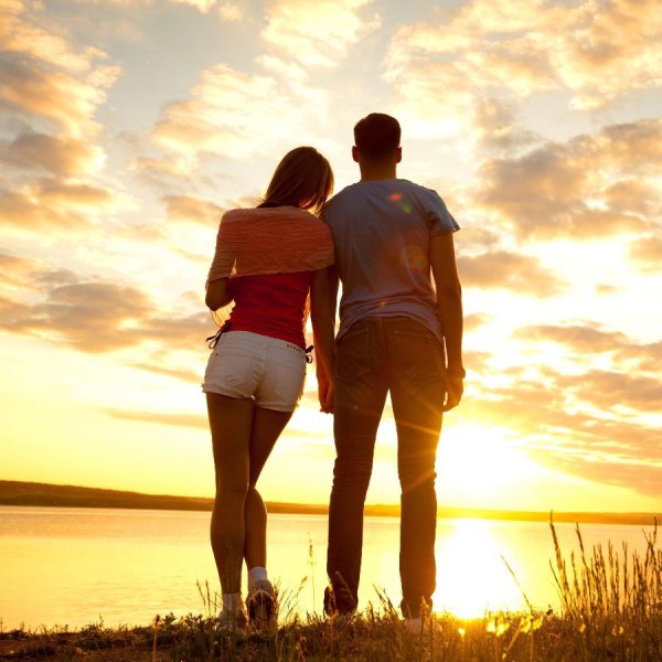 Парень и девушка вместе