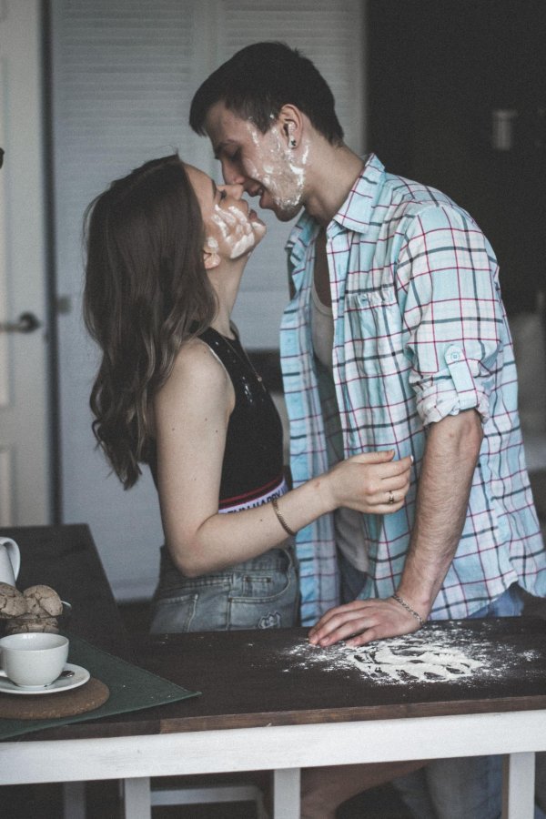 Парень и девушка вместе