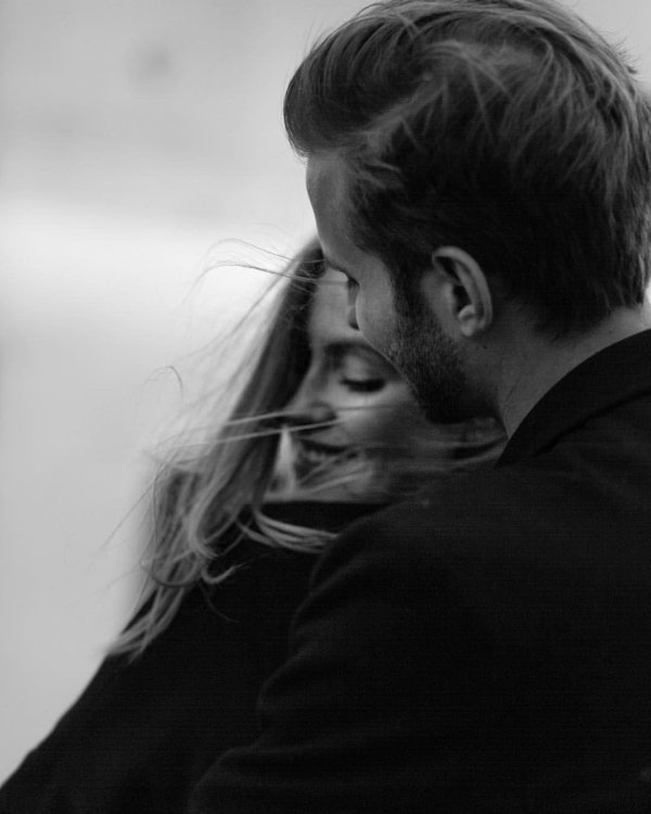 Парень и девушка вместе