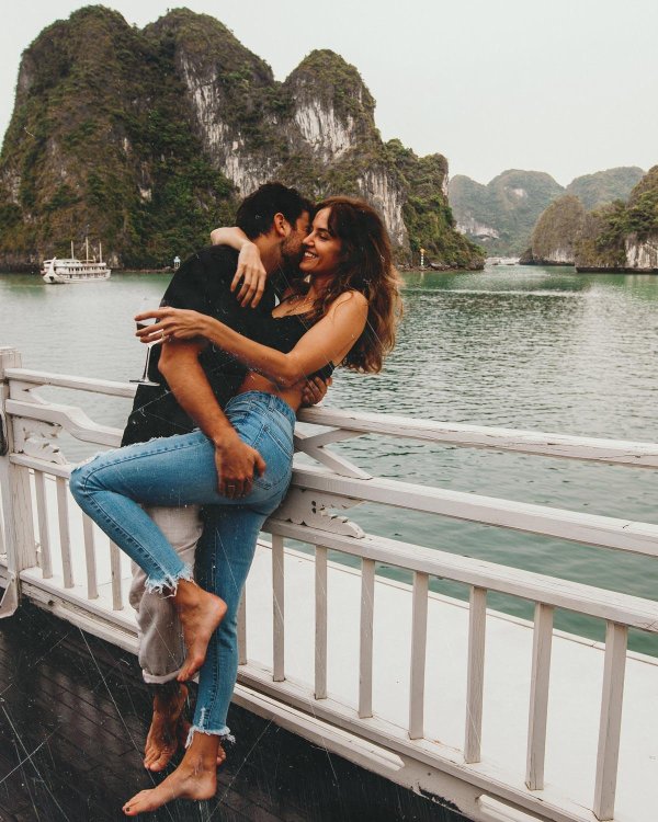 Парень и девушка вместе