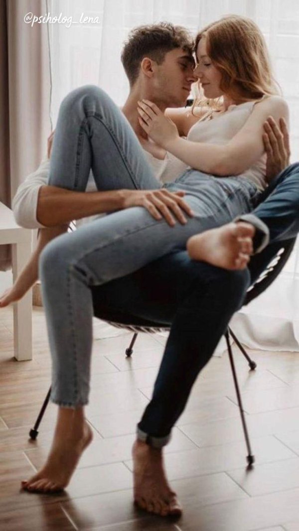 Парень и девушка вместе