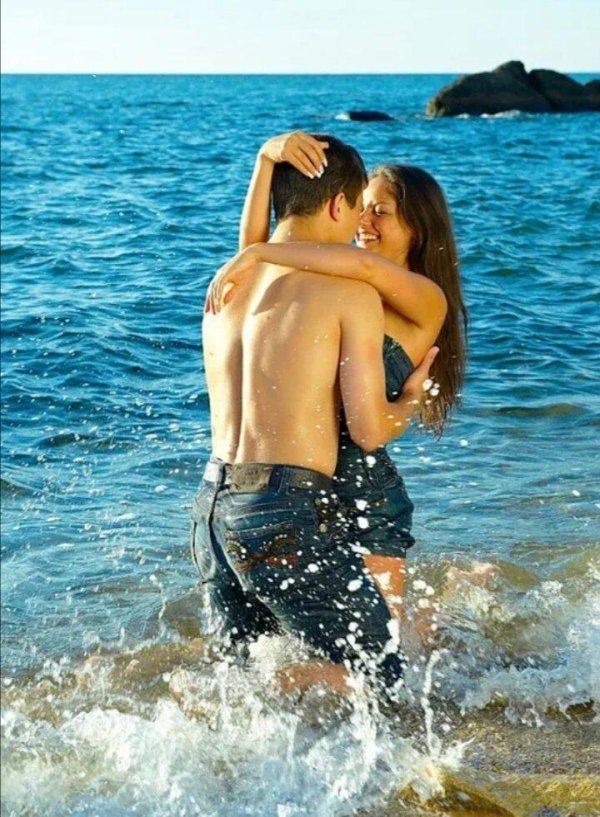 С моря с девушками