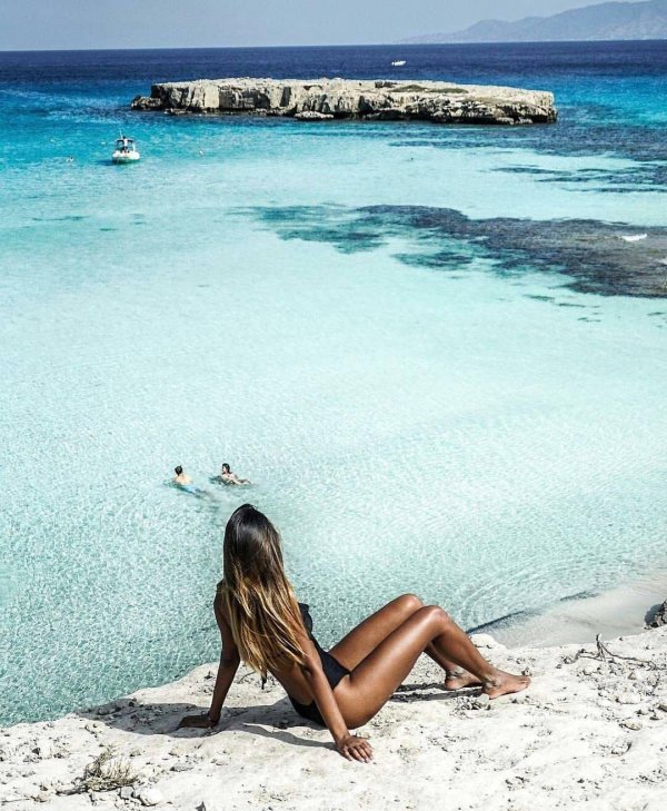 С моря с девушками