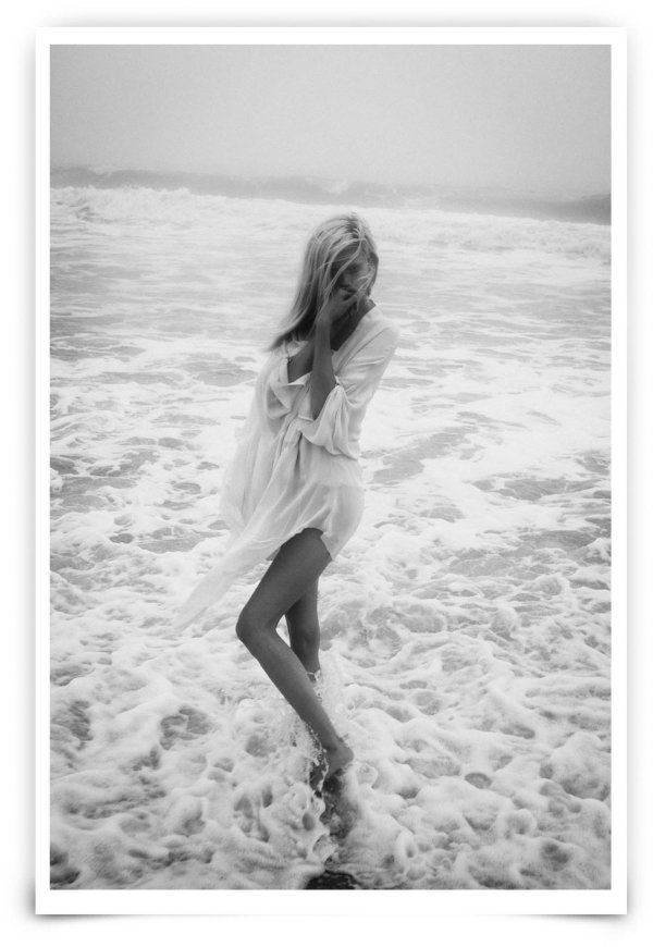 С моря с девушками