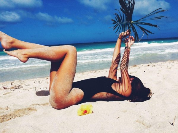 С моря с девушками