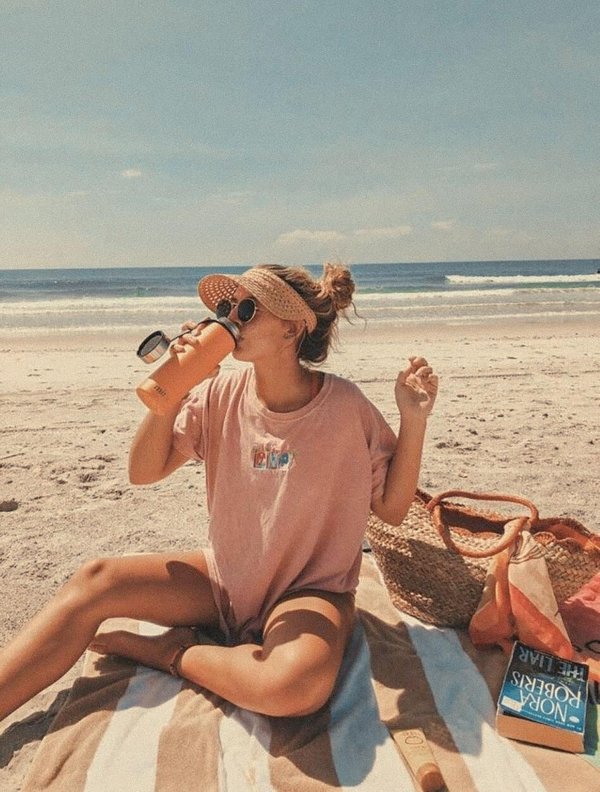 С моря с девушками