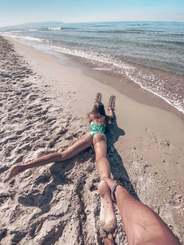 С моря с девушками