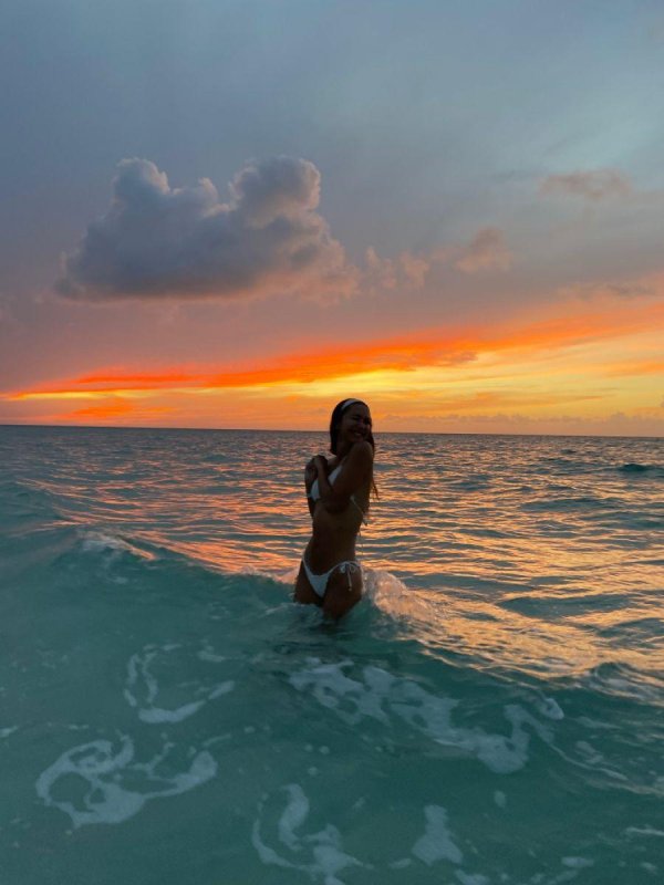 С моря с девушками