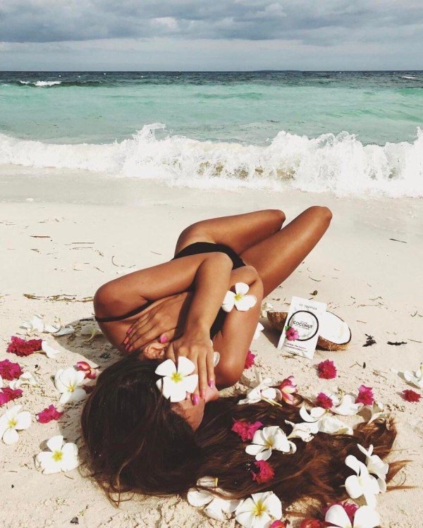 С моря с девушками