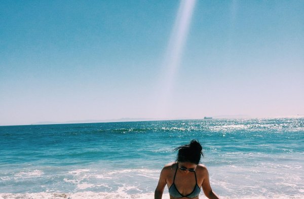 С моря с девушками