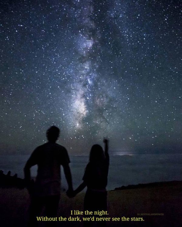 Звездное небо и девушка