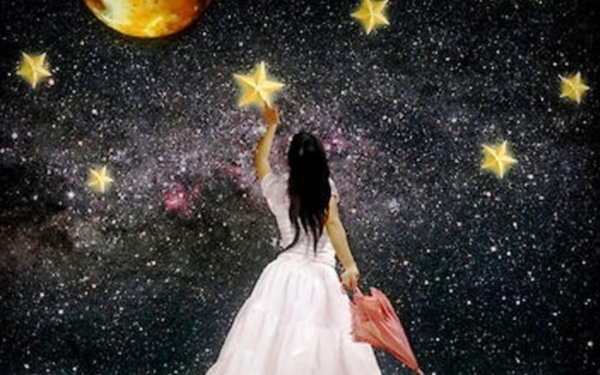 Звездное небо и девушка