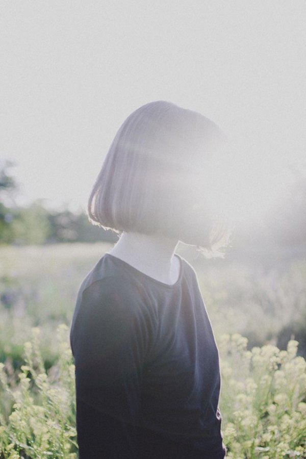 На аву девушка с каре