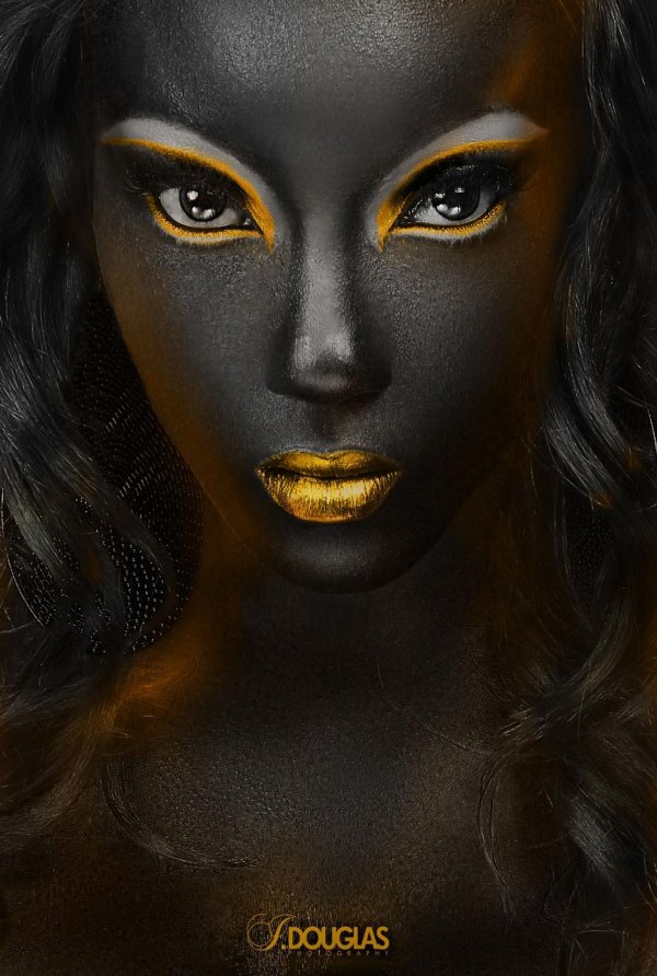 Девушка темная