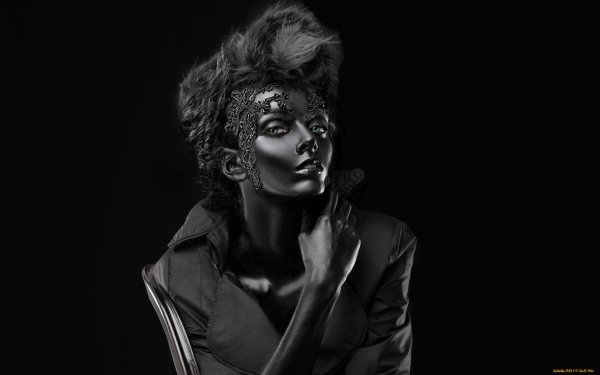 Девушка темная