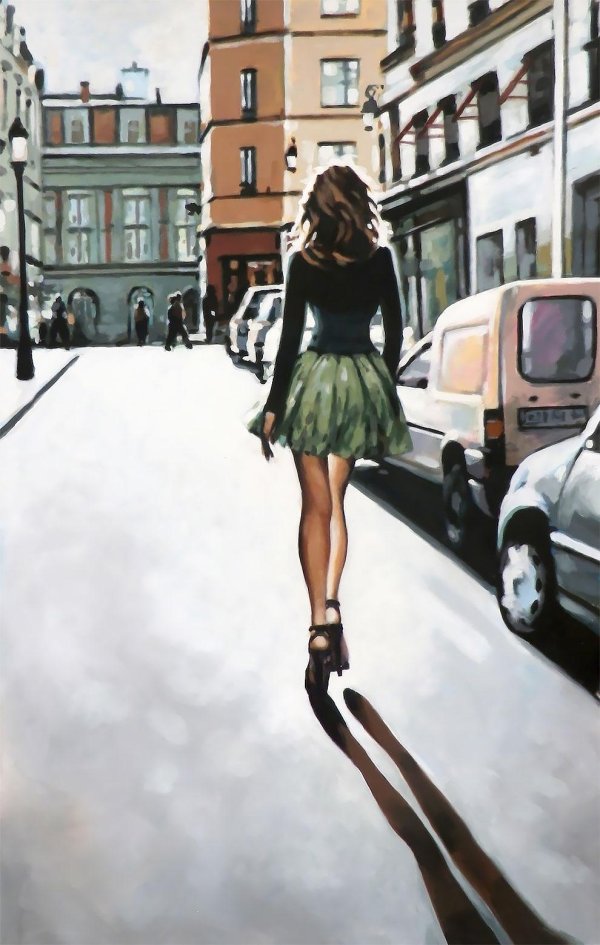 Идет девушка