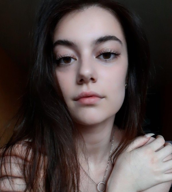 Катя девушка