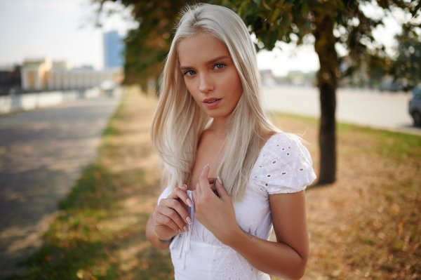 Катя девушка