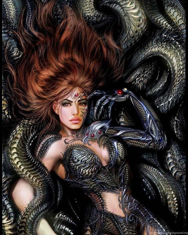 Девушка змея