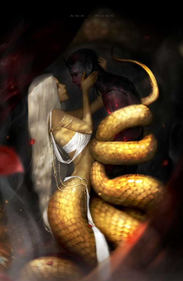 Девушка змея