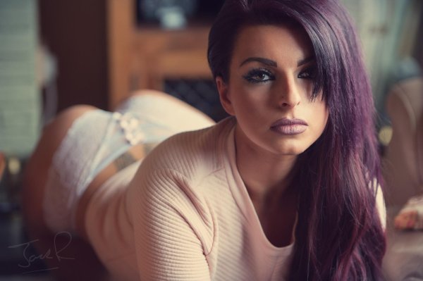 Девушка сверху