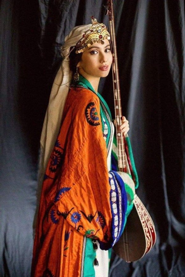 Узбекская девушка