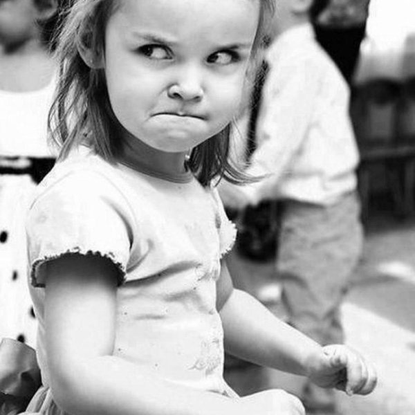 Злая девушка