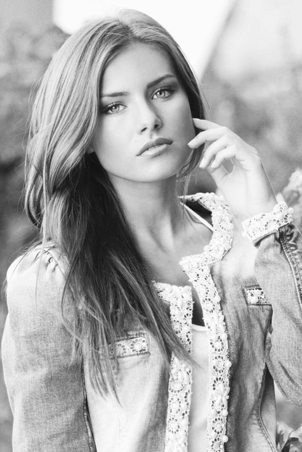 Ухоженная девушка