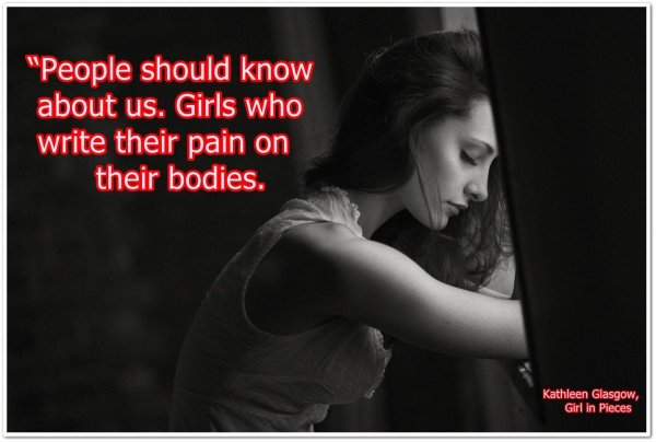 Печальная девушка