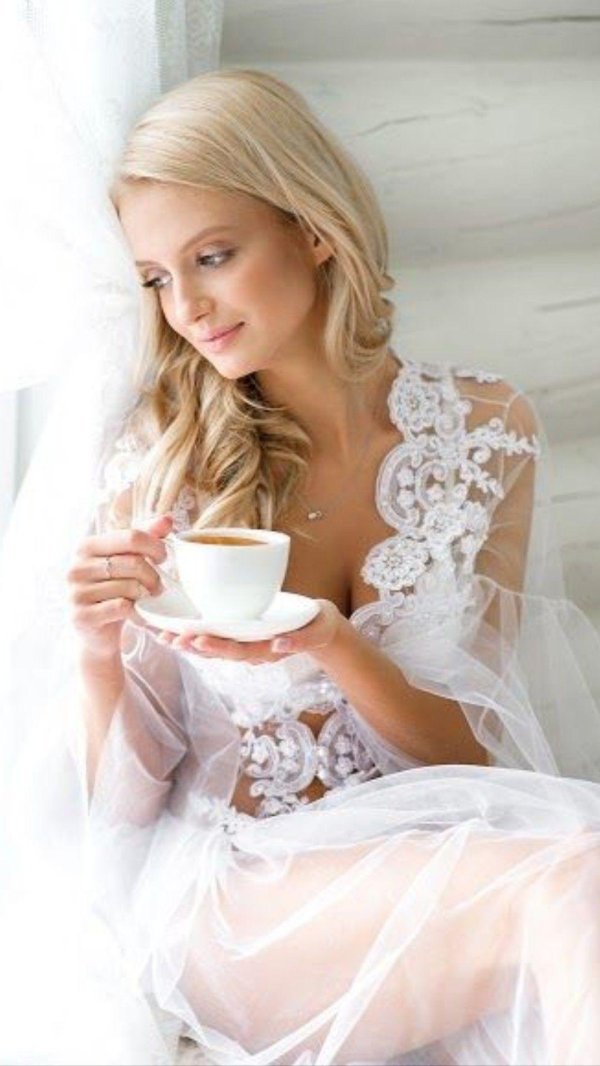 Утро девушка