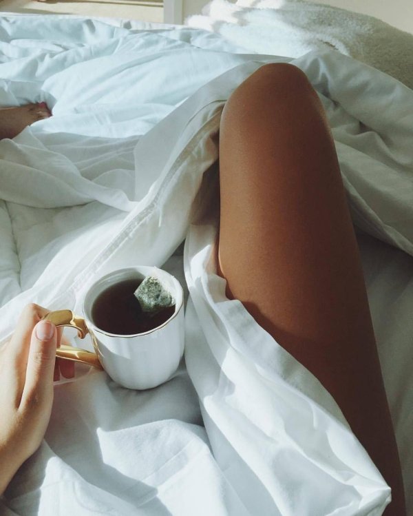 Утро девушка