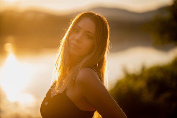 Солнце девушка