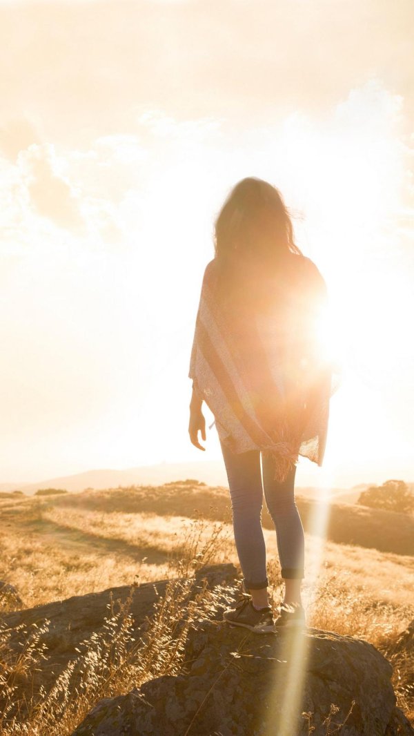 Солнце девушка
