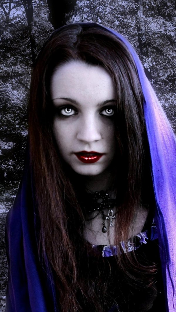 Страшно девушка