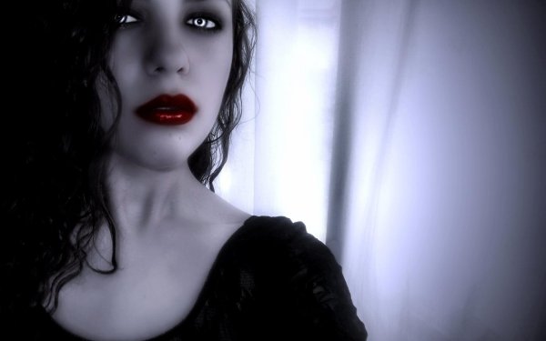 Страшно девушка