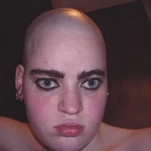 Страшно девушка